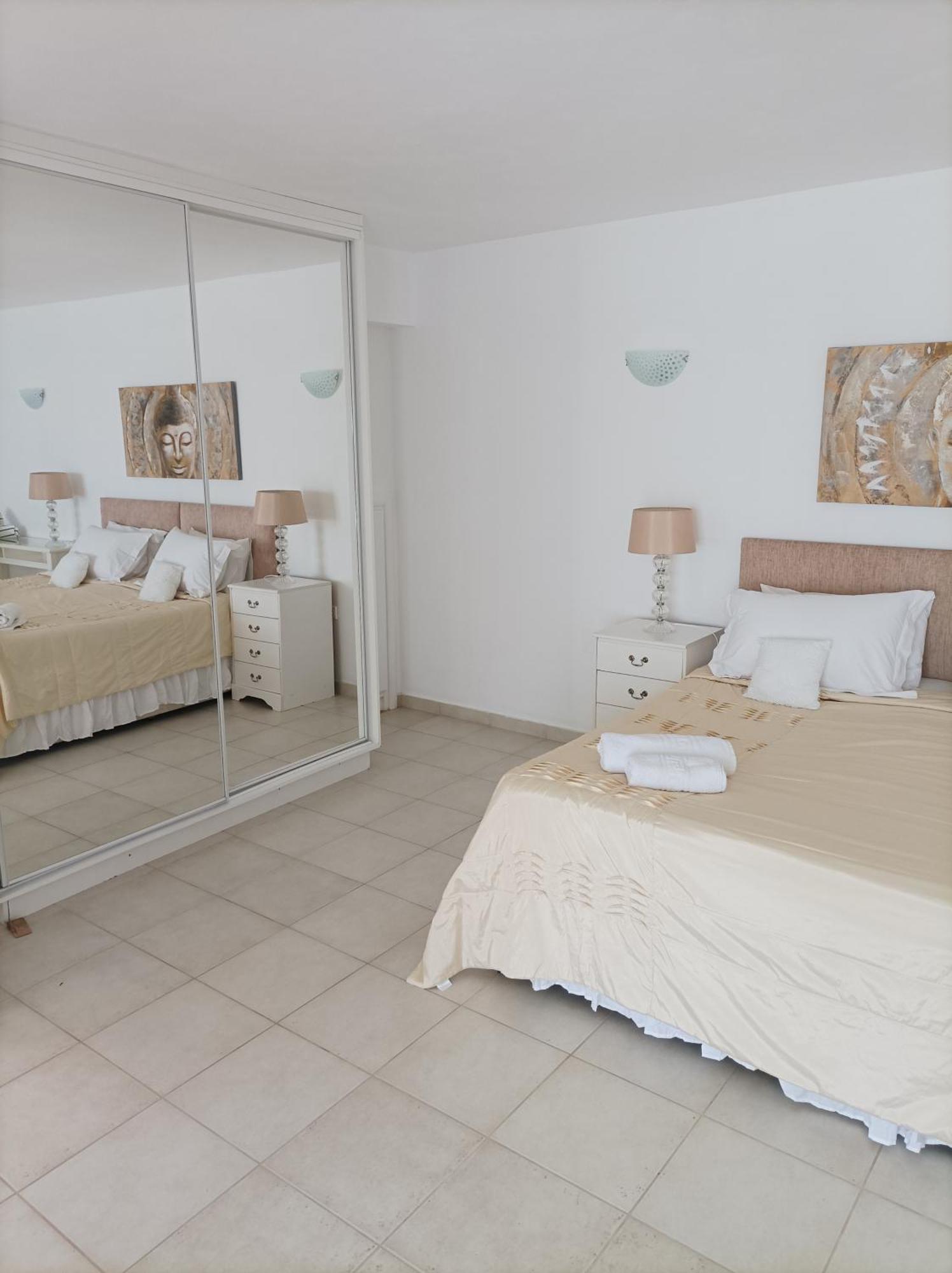 Spileo House Boutique Apartments - Adults Only Μεσογγή Δωμάτιο φωτογραφία